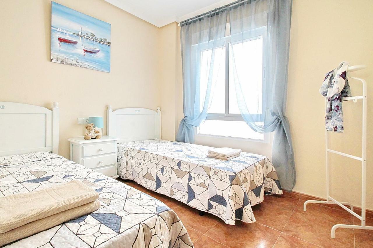 Zoa Happy Vacations Daire Torrevieja Dış mekan fotoğraf