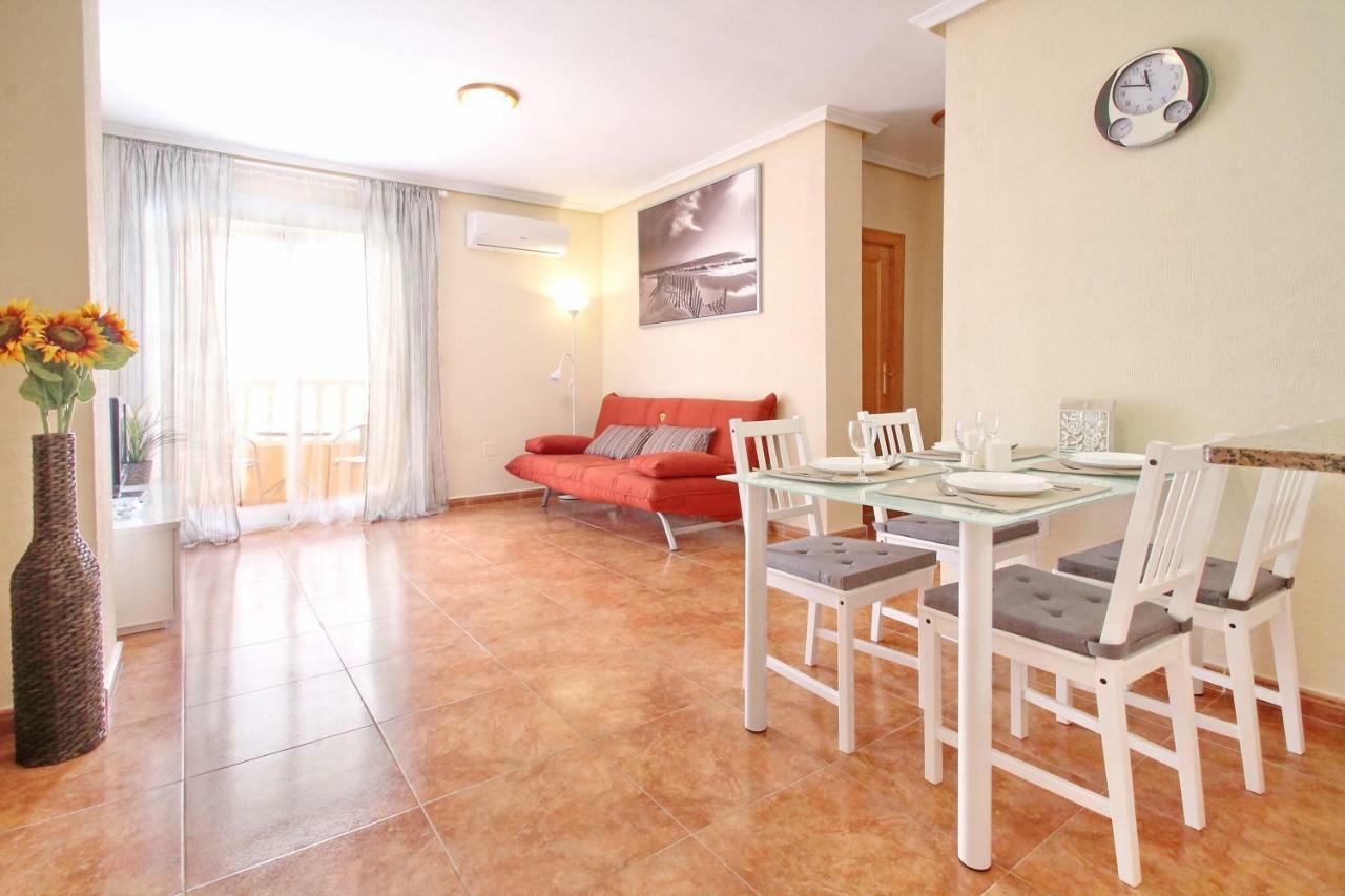 Zoa Happy Vacations Daire Torrevieja Dış mekan fotoğraf