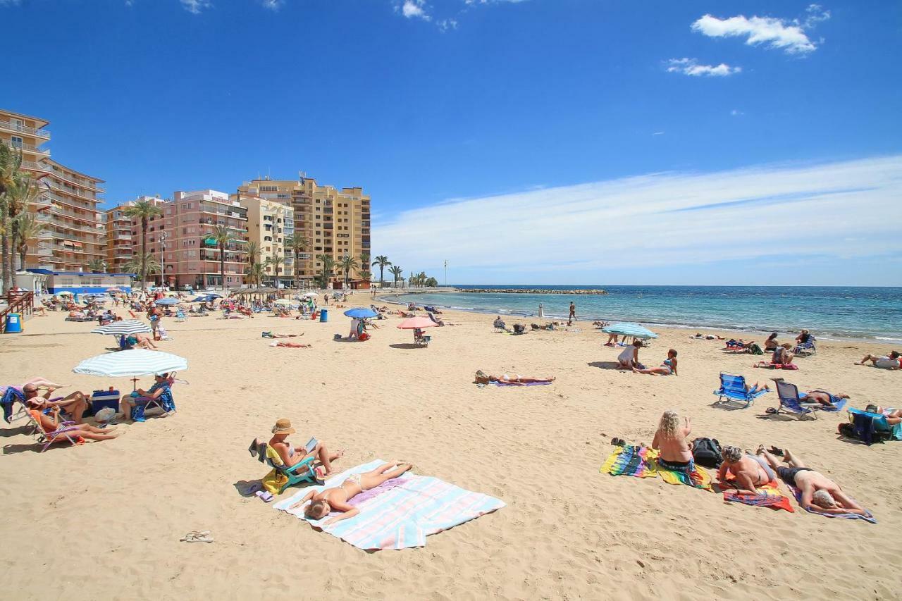 Zoa Happy Vacations Daire Torrevieja Dış mekan fotoğraf